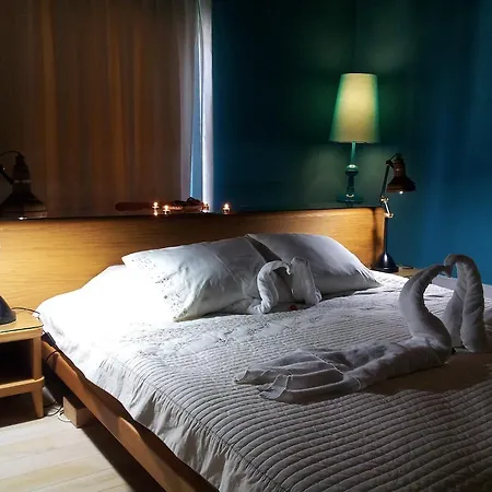 Bed & Breakfast On 2*