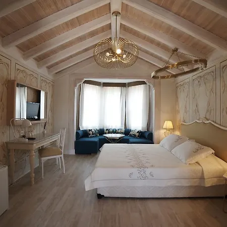 On 2* Alacati
